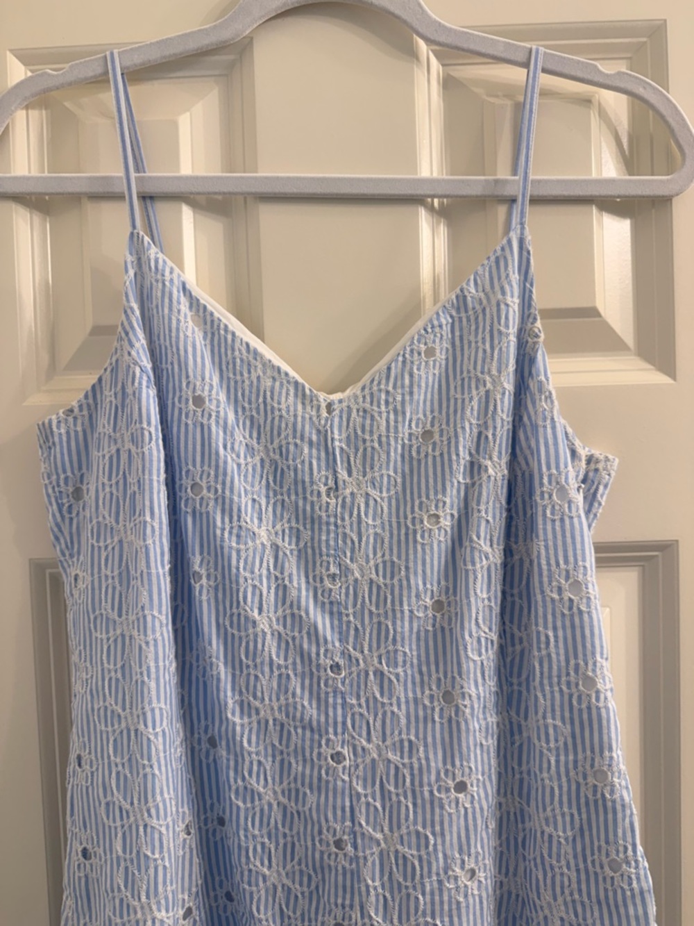 GAP V-Neck Light Blue Eyelet Midi Dress Size Small - Picture 2 of 8
